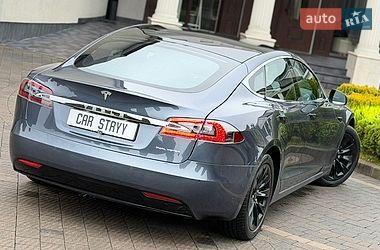Лифтбек Tesla Model S 2020 в Стрые