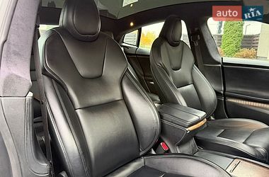 Лифтбек Tesla Model S 2020 в Стрые