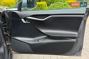 Лифтбек Tesla Model S 2020 в Стрые