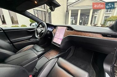 Лифтбек Tesla Model S 2020 в Стрые