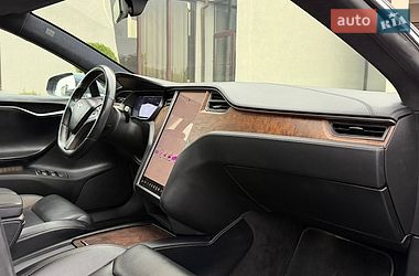 Лифтбек Tesla Model S 2020 в Стрые
