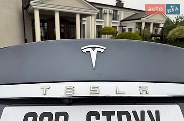Лифтбек Tesla Model S 2020 в Стрые