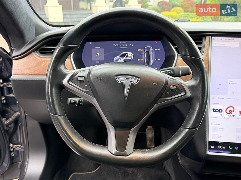 Лифтбек Tesla Model S 2020 в Стрые