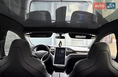 Лифтбек Tesla Model S 2018 в Ковеле