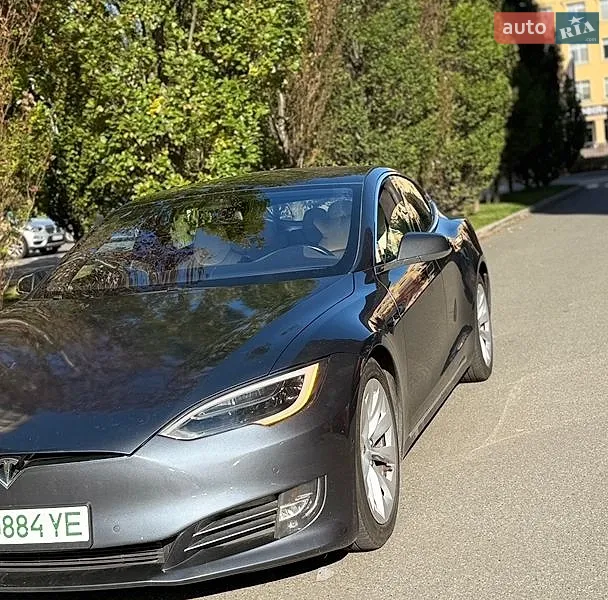 Tesla Model S
