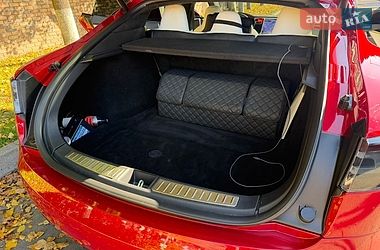 Лифтбек Tesla Model S 2017 в Киеве фото 8 Лифтбек Tesla Model S 2017 в Киеве