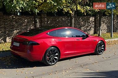 Лифтбек Tesla Model S 2017 в Киеве фото 6 Лифтбек Tesla Model S 2017 в Киеве