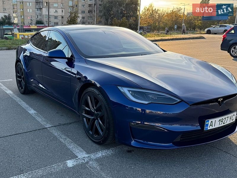 Лифтбек Tesla Model S 2021 в Киеве