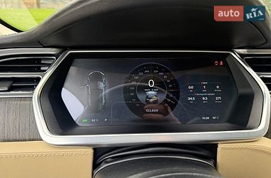 Ліфтбек Tesla Model S 2013 в Львові