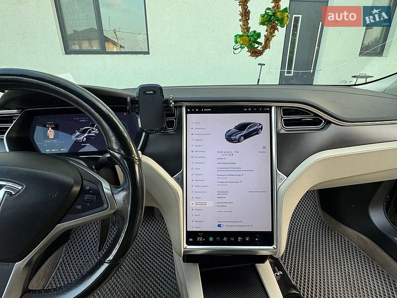 Лифтбек Tesla Model S 2017 в Киеве
