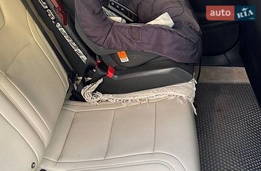Лифтбек Tesla Model S 2017 в Киеве