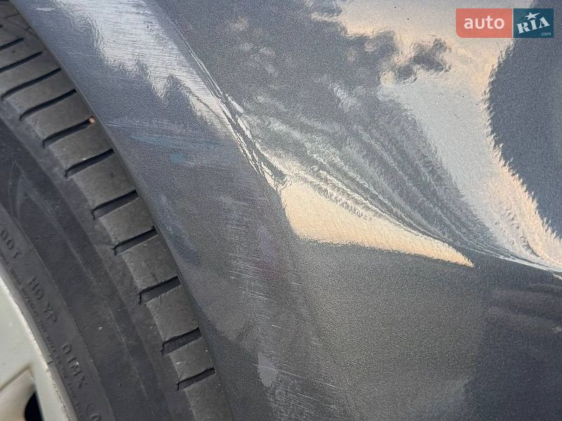 Лифтбек Tesla Model S 2017 в Киеве