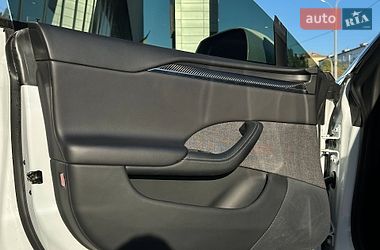 Ліфтбек Tesla Model S 2021 в Києві