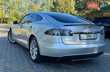 Лифтбек Tesla Model S 2013 в Дрогобыче