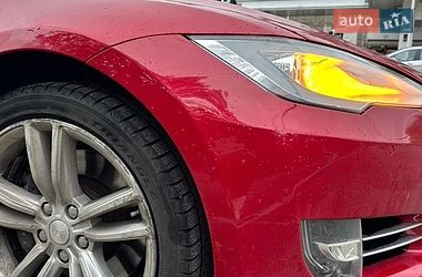 Лифтбек Tesla Model S 2014 в Буче