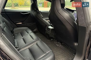 Лифтбек Tesla Model S 2018 в Киеве
