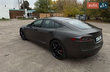 Лифтбек Tesla Model S 2018 в Киеве