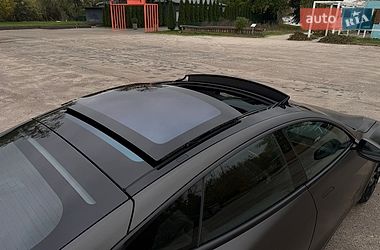 Лифтбек Tesla Model S 2018 в Киеве