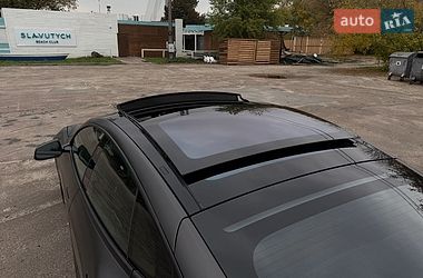 Лифтбек Tesla Model S 2018 в Киеве