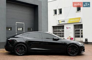 Лифтбек Tesla Model S 2019 в Киеве