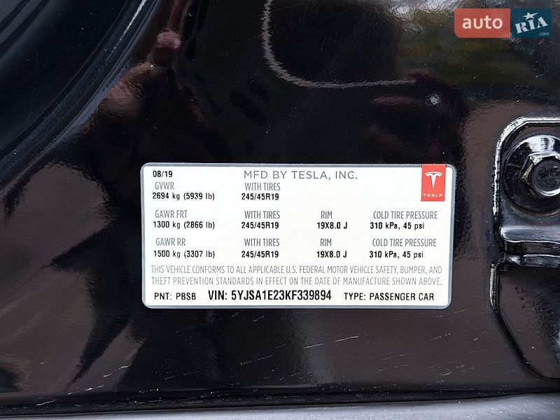 Лифтбек Tesla Model S 2019 в Киеве