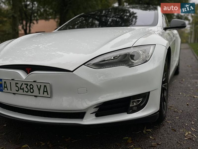 Tesla Model S 2013