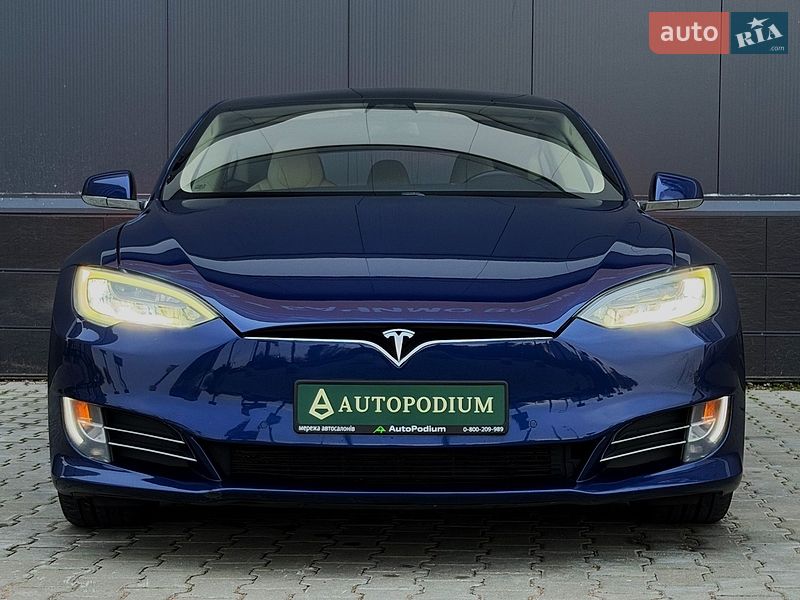 Ліфтбек Tesla Model S 2018 в Києві