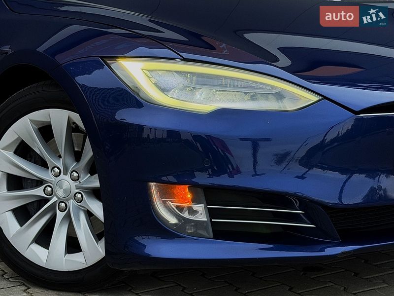 Ліфтбек Tesla Model S 2018 в Києві