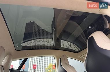 Ліфтбек Tesla Model S 2018 в Києві