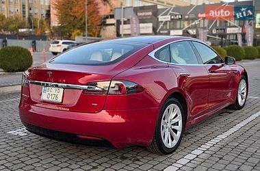 Ліфтбек Tesla Model S 2017 в Львові фото 4 Ліфтбек Tesla Model S 2017 в Львові