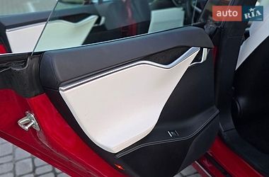 Ліфтбек Tesla Model S 2017 в Львові фото 13 Ліфтбек Tesla Model S 2017 в Львові