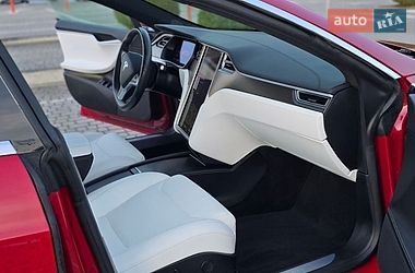 Ліфтбек Tesla Model S 2017 в Львові фото 22 Ліфтбек Tesla Model S 2017 в Львові