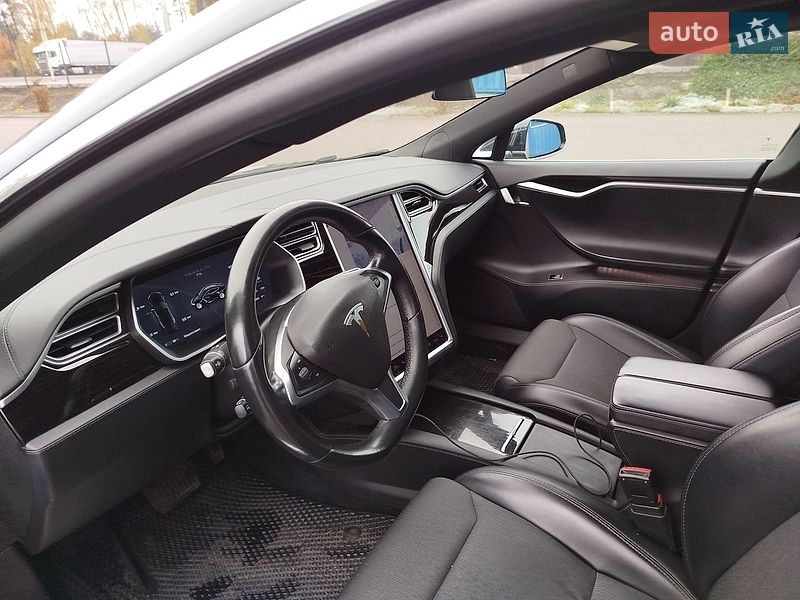 Ліфтбек Tesla Model S 2017 в Ковелі фото 16 Ліфтбек Tesla Model S 2017 в Ковелі