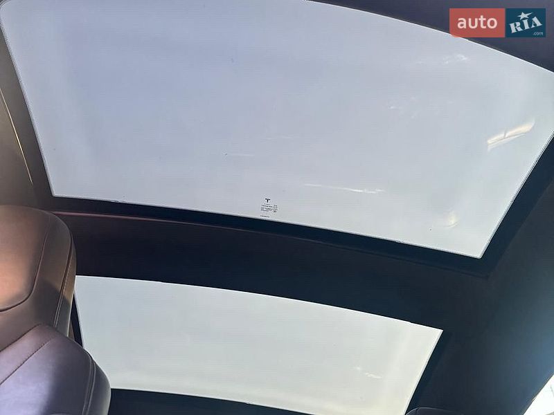 Лифтбек Tesla Model S 2016 в Харькове