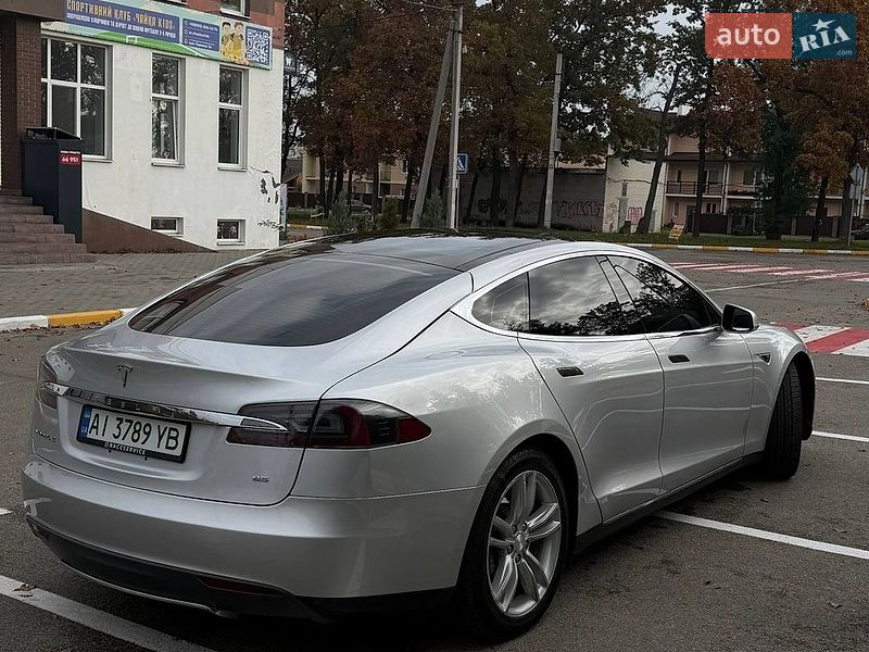 Ліфтбек Tesla Model S 2013 в Києві фото 2 Ліфтбек Tesla Model S 2013 в Києві