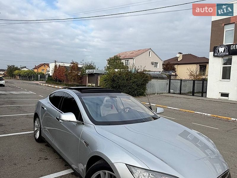 Ліфтбек Tesla Model S 2013 в Києві фото 5 Ліфтбек Tesla Model S 2013 в Києві