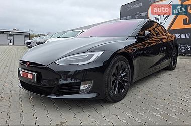 Ліфтбек Tesla Model S 2017 в Хмельницькому