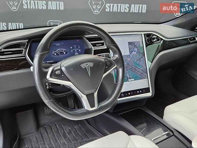 Ліфтбек Tesla Model S 2017 в Хмельницькому