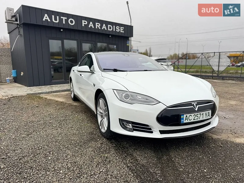 Tesla Model S