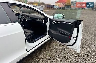 Лифтбек Tesla Model S 2015 в Луцке