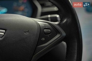 Лифтбек Tesla Model S 2018 в Черновцах