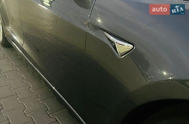 Ліфтбек Tesla Model S 2016 в Луцьку