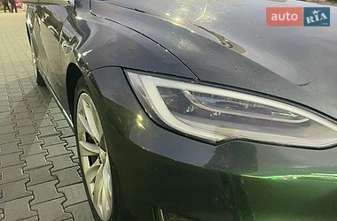 Ліфтбек Tesla Model S 2016 в Луцьку