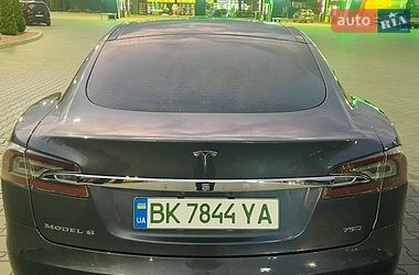 Ліфтбек Tesla Model S 2016 в Луцьку