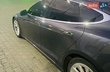 Ліфтбек Tesla Model S 2016 в Луцьку