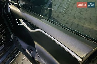 Ліфтбек Tesla Model S 2016 в Луцьку