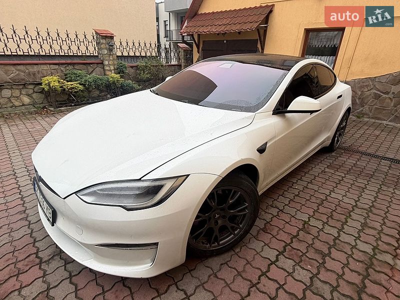 Ліфтбек Tesla Model S 2021 в Львові