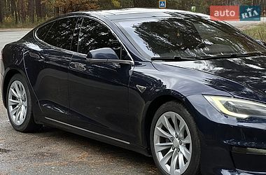 Лифтбек Tesla Model S 2014 в Вышгороде