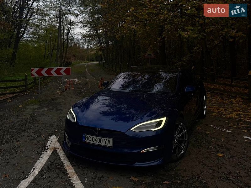 Лифтбек Tesla Model S 2022 в Киеве