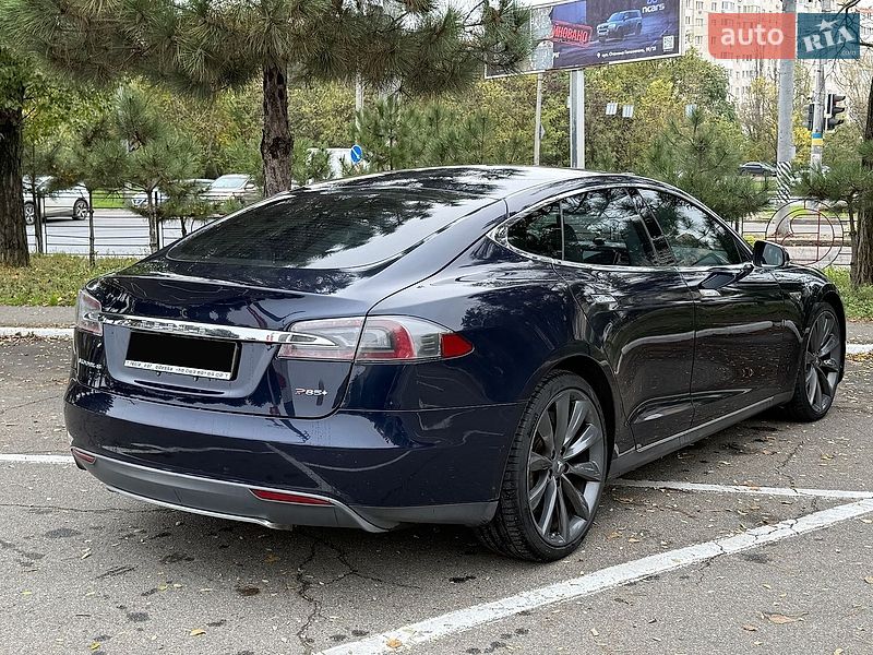 Лифтбек Tesla Model S 2013 в Одессе фото 10 Лифтбек Tesla Model S 2013 в Одессе